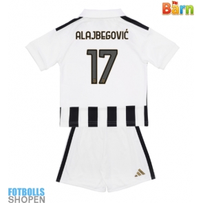 Billiga Juventus Kerim Alajbegovic #17 Hemmatröja Barn 2026-27 Kortärmad (+ Korta byxor)